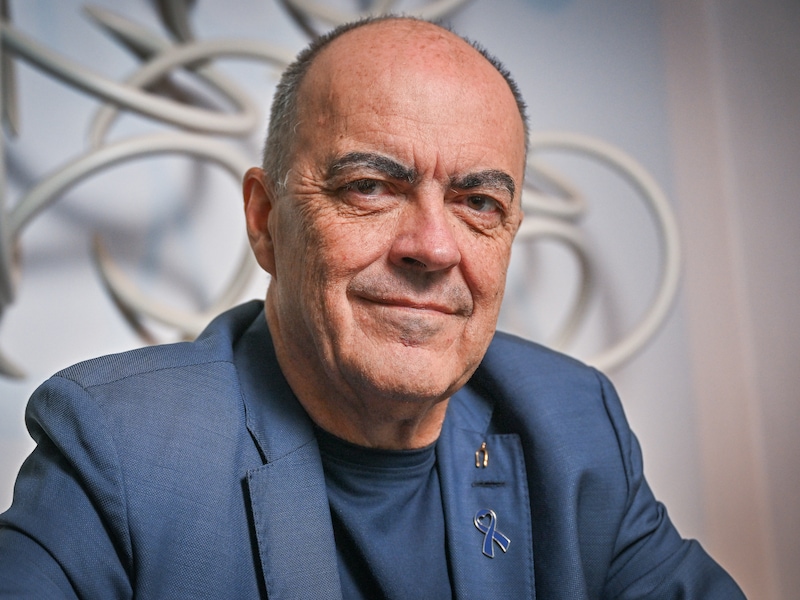 Hoe blijft maag-darmspecialist Luc Colemont gezond? Hij onthult zijn geheim: “Dit doe ik minstens twee keer per dag”