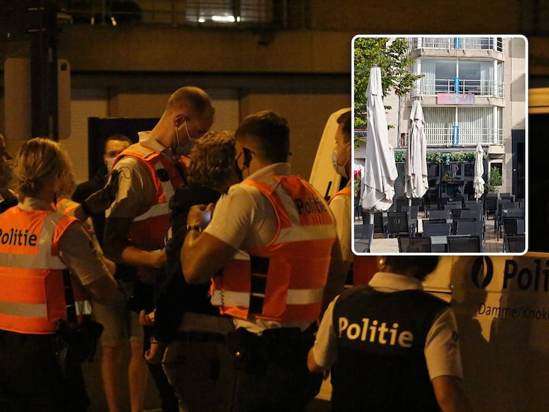 Politie Knokke-Heist controleerde afgelopen zomer extra om overlast van Nederlandse tieners tijdens het uitgaan tegen te gaan. Kleine foto: 2Night op het Alfred Verweeplein in Knokke.