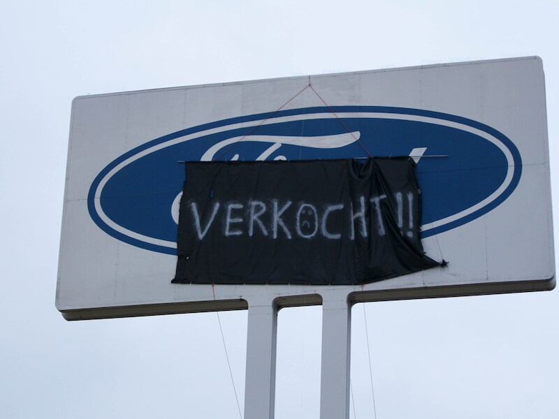 In de voertuigindustrie wordt door de afbouw bij Ford Genk een omzetverlies van 6 procent verwacht.