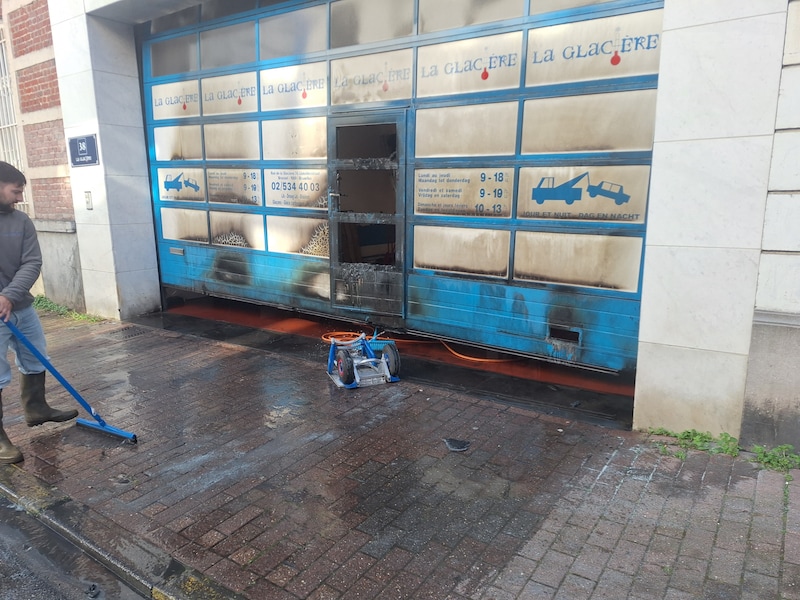De brand woedde in de IJskelderstraat.