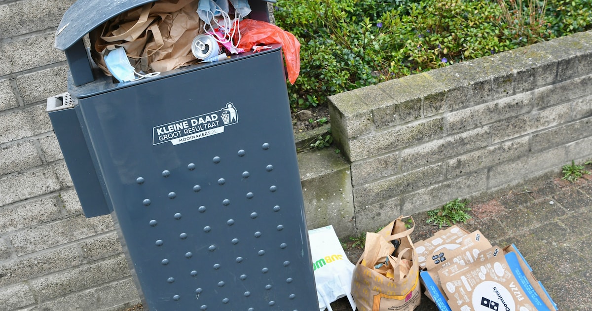 Schelle verwijdert aantal straatvuilnisbakken: “Sommige trekken net extra zwerfvuil aan”