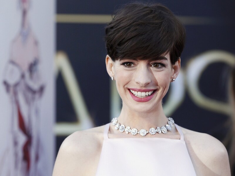 Winnares van de Beste Vrouwelijke Bijrol Anne Hathaway
