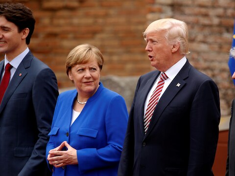 De Canadese premier Justin Trudeau, Duits bondskanselier Angela Merkel en Amerikaans president Donald Trump.