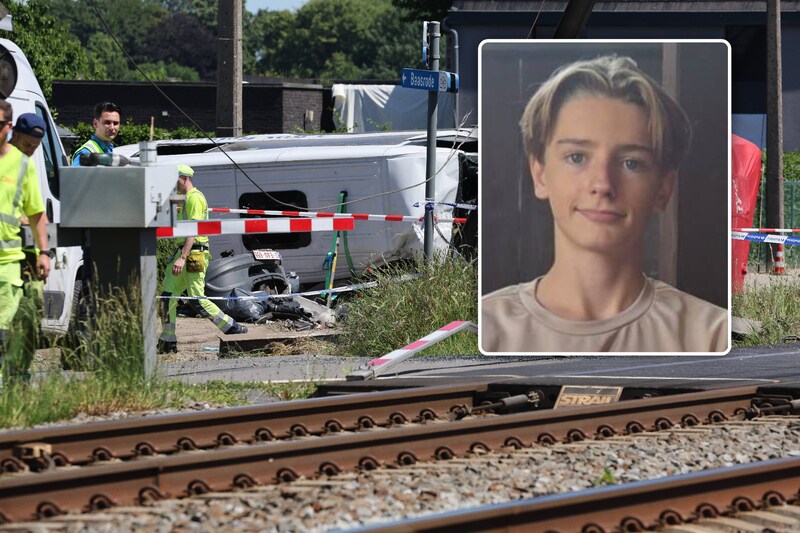 Buggenhout 26/05/2026 Schoolbus gegrepen door trein bij overweg, 4 doden. ( Picture by Gianni Barbieux / Photo News ) / (inzet: Italo De Coster (14), jongen die busdrama overleefde.)