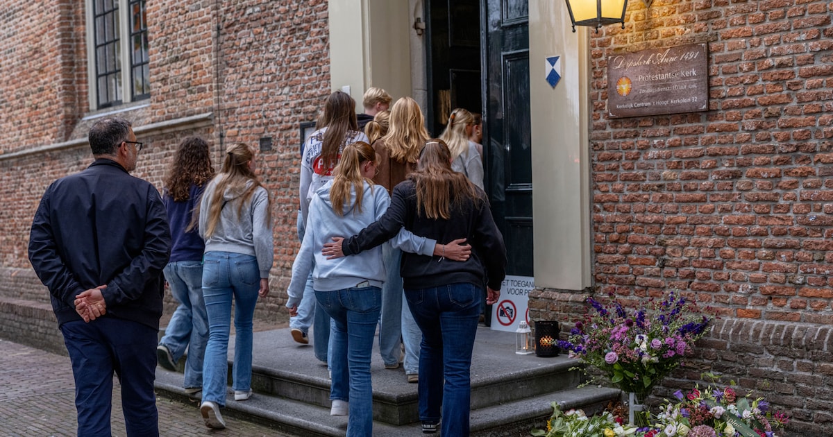 Veel tranen en knuffels: Nederlanders zoeken massaal steun bij elkaar na tragische dood Lisa (17)