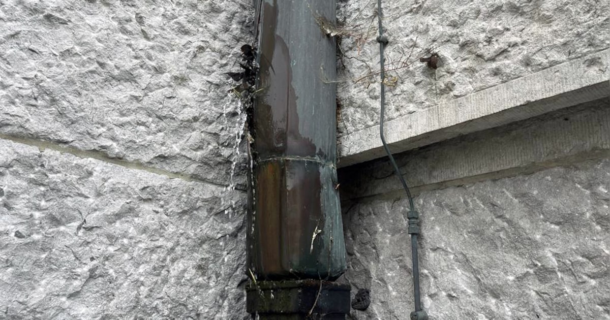 Acrobatische inbrekers klimmen langs regenpijp naar boven en stelen juwelen uit woning in Sint-Marte