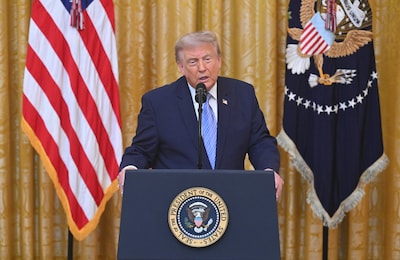 https://images.hln.be/ZGMzNDNiMDU5YWRkNDM3ZGZjNGYvZGlvLzI3NTk5NTQ4My9maXQtd2lkdGgvNDAw/july-16-2026-washington-dc-united-states-united-states-president-donald-j-trump-addresses-the-nation-from-in-the-east-room-of-the-white-house-in-washington-dc-usa-on-thursday-july-16-2026-saul-loeb-cnp-polaris-only-belgium-local-caption-08279464