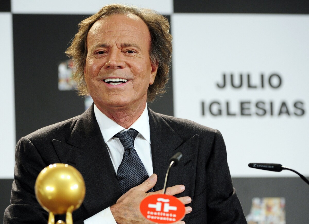 Spanje onderzoekt misbruikbeschuldigingen tegen Julio Iglesias (82) |  Celebrities | HLN.be