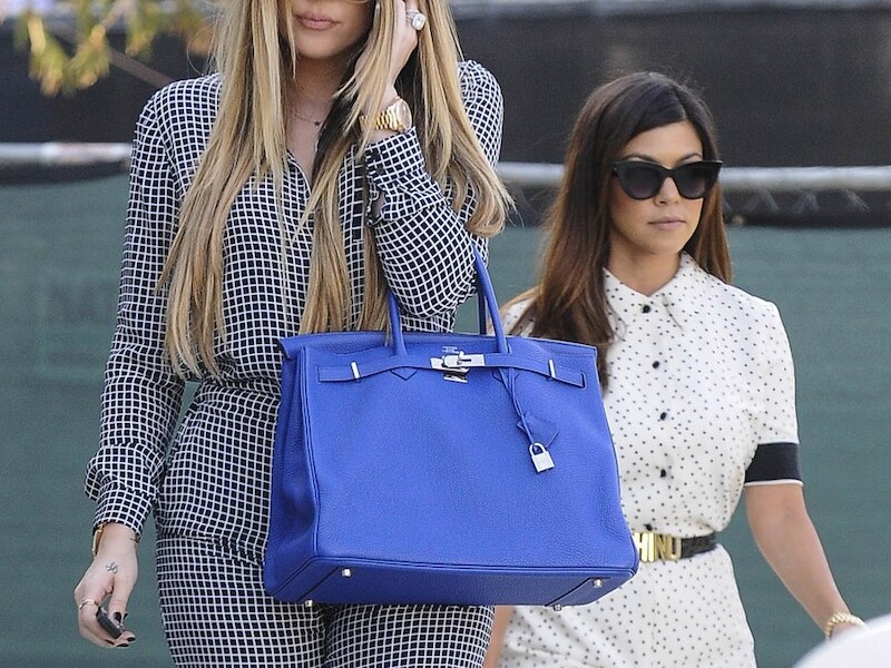Khloe en haar zus Kourtney gingen samen shoppen in hun eigen winkel.