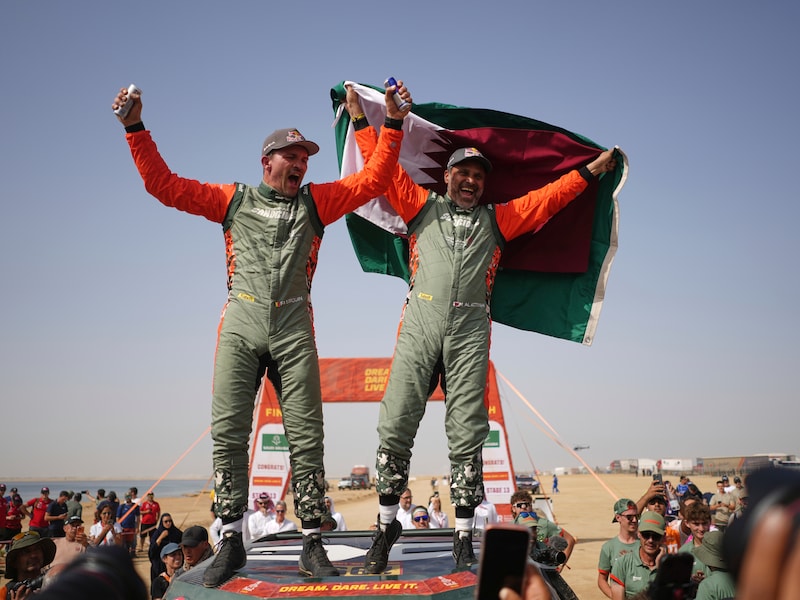 “Heb hier 22 jaar van gedroomd”: Belgische copiloot Fabian Lurquin wint Dakar, onwaarschijnlijke ontknoping bij motoren