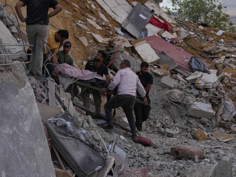 Vier doden bij Israëlische luchtaanvallen in zuiden Libanon - Netanyahu beveelt evacuatie van enkele kolonisten op Westelijke Jordaanoever