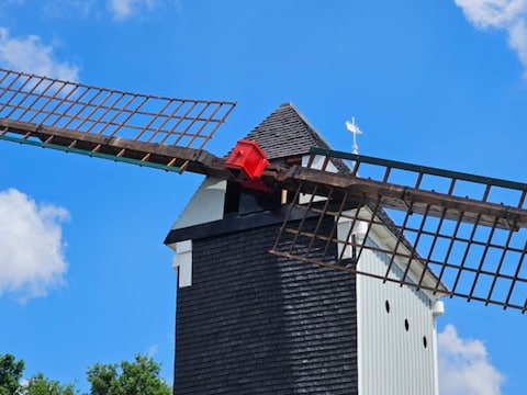 De Kaasstrooimolen in Bruggeneinde