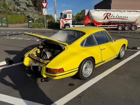 De Porsche 911 uit 1968 vatte in Kortrijk vuur