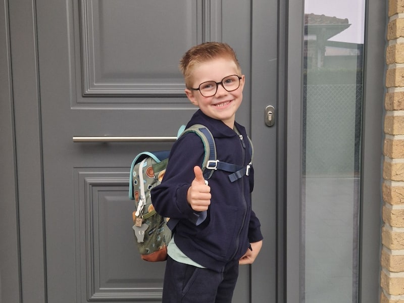 Emiel uit Genk beleeft zijn eerste schooldag in de laatste kleuterklas