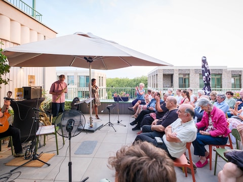 PaTi-PaMi vergastte tijdens de persvoorstelling de aanwezigen in Cohousing Compagnie, een van de locaties van Jazzathome