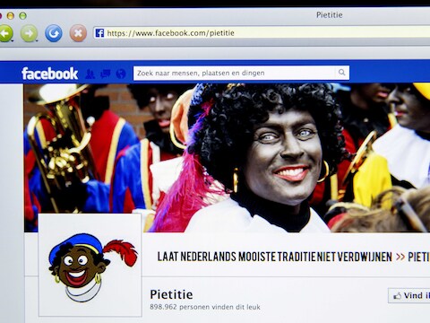 De Facebookpagina Pietitie, die het verdwijnen van Zwarte Piet aankaart, kreeg op 24 uur tijd meer dan een miljoen likes, een record in de Benelux.