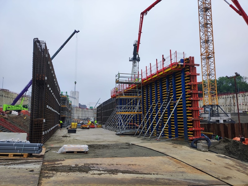 Eerste tunnelkoker zichtbaar op werf Oosterweelknooppunt in Antwerpen
