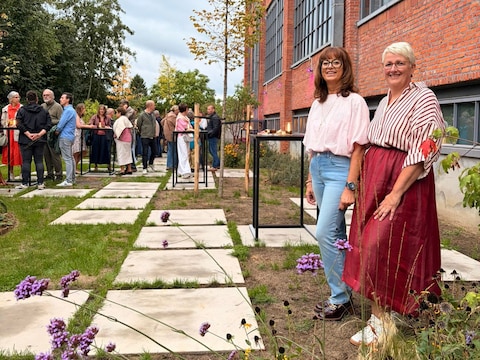 Schepenen Heidi Knop en Ann Van Ruyskensvelde mochten de tuin openen.