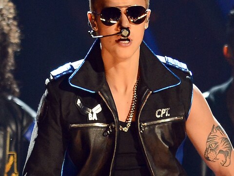 Justin Bieber tijdens de uitreiking van de Billboard Music Awards