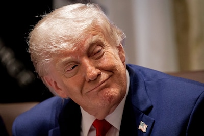 “Medewerkers oefenden druk uit voor 250 dollarbiljet met Trump op”