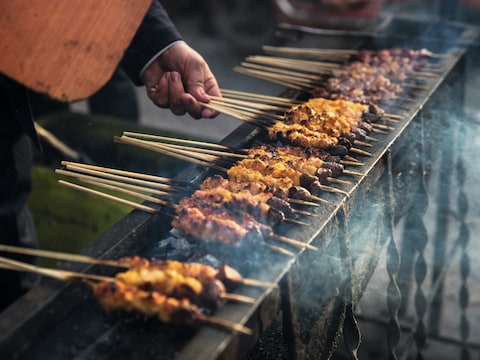 De typische Chinese barbecue of shaokao, beeld ter illustratie
