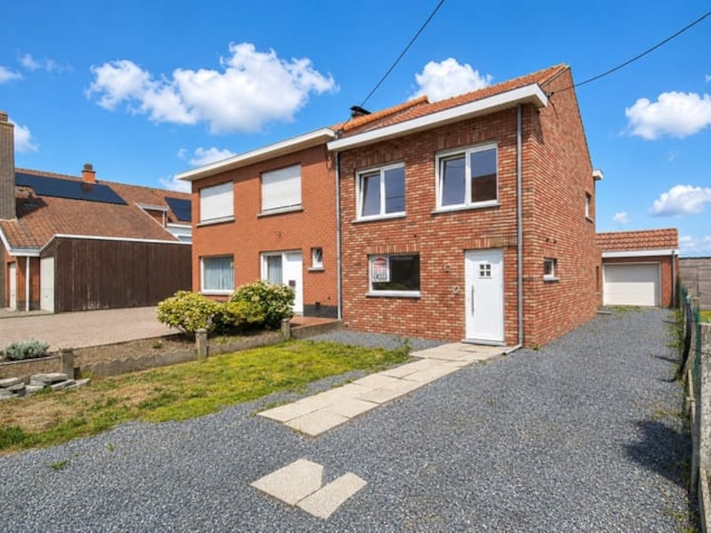 Deze 2 woningen zijn nu te koop in Ledegem