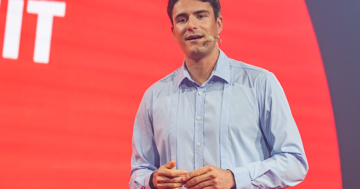 Conner Rousseau spreekt op nieuwjaarsreceptie van Vooruit Zwalm | Zwalm ...