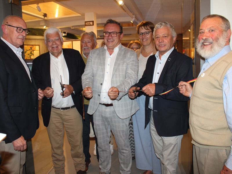 “Museum ‘De Groote Oorlog in ‘t klein’ feestelijk geopend: “We vonden geen pand en waren bijna weg uit Alveringem. Tot Philip Nock zei dat er op de platse een elektrozaak te koop stond.”
