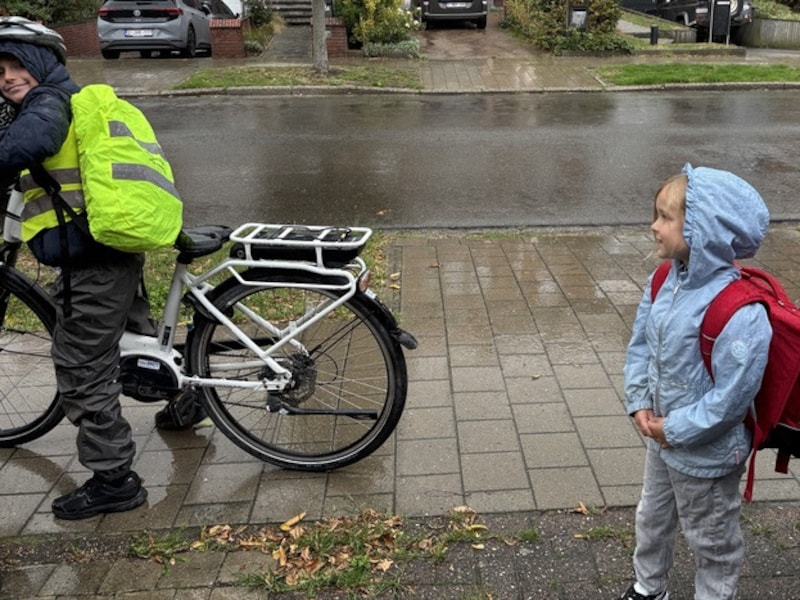 William en Julie uit Hemiksem starten allebei aan een nieuw avontuur op eerste schooldag