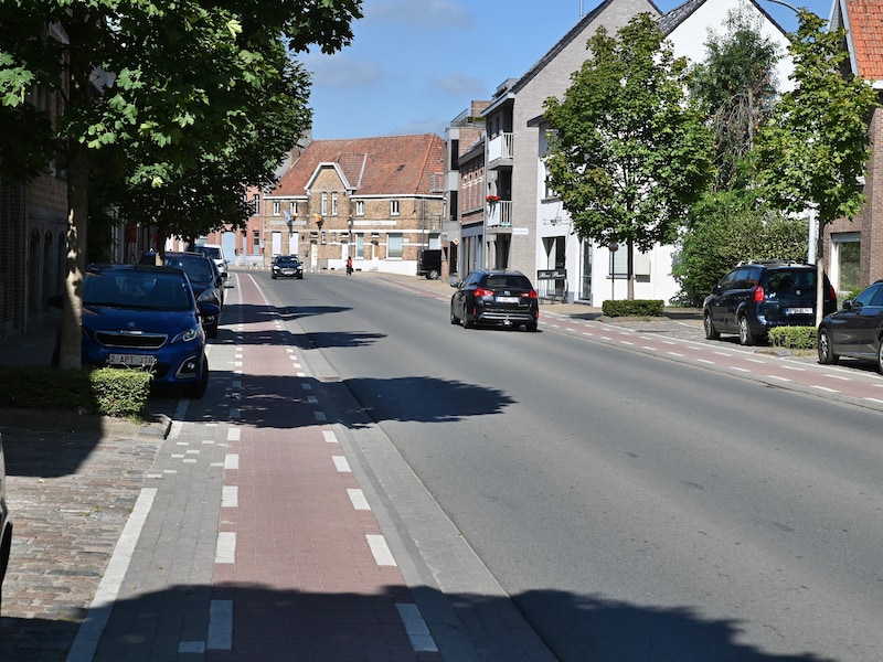 Vrouw (96) rijdt 92 km/u in bebouwde kom met bedrijfswagen van kleinzoon in Wervik: “Ze herinnert zich niets meer”