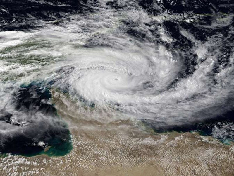 Cycloon Ita als een storm van categorie vijf, het maximum.
