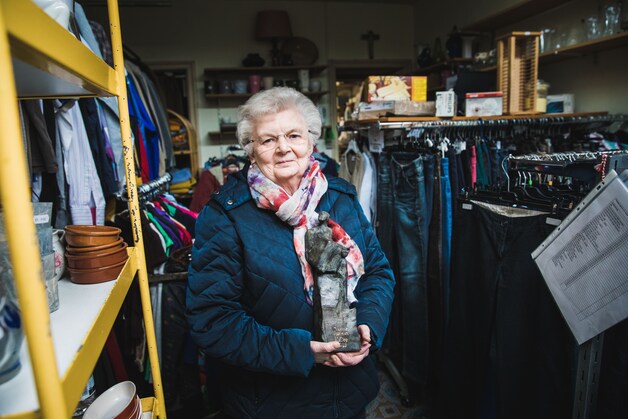 Jeanine Poelman (80) is ere-dekenin: “Ze startte voedselbedeling in ...