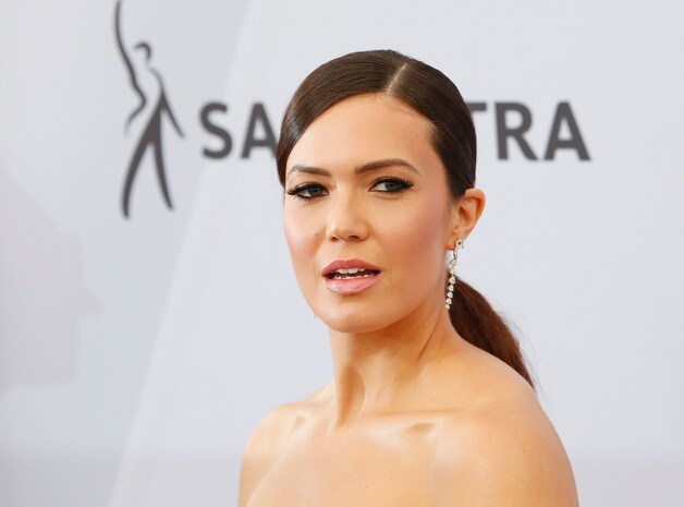 Mandy Moore is een van de zeven vrouwen die tegenover The New York Times een boekje heeft open gedaan over singer-songwriter Ryan Adams. Volgens Moore zou Adams, met wie ze van 2009 tot 2016 getrouwd was, haar mentaal misbruikt hebben. Ook wilde hij controle over haar uitoefenen, wat hij deed via de muziek.