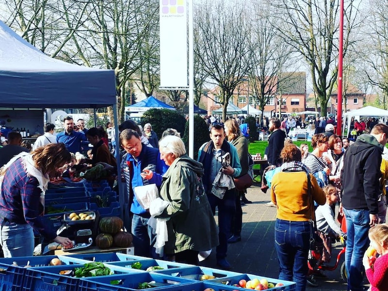 Kalmthout organiseert Halloweeneditie van streekmarkt: verrassing voor verklede kinderen en standhouders