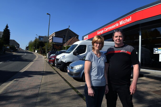 Michel en Christine van garage Michel in Lubbeek, waar het evenement doorgaat.