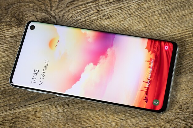 De Plus-versie van de Galaxy S10.