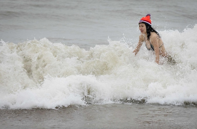 Nieuwjaarsduik in de Noordzee.