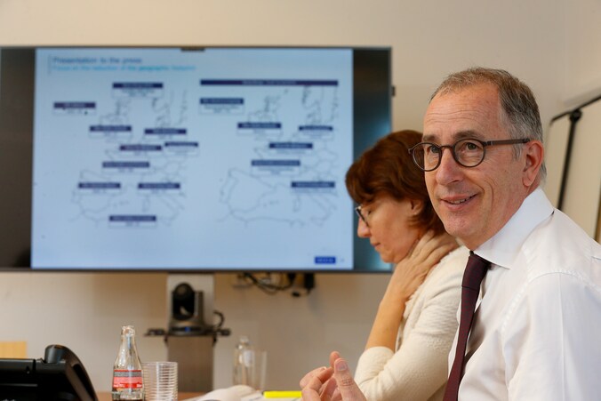 Veronique Hugues en Dexia-CEO Wouter Devriendt.