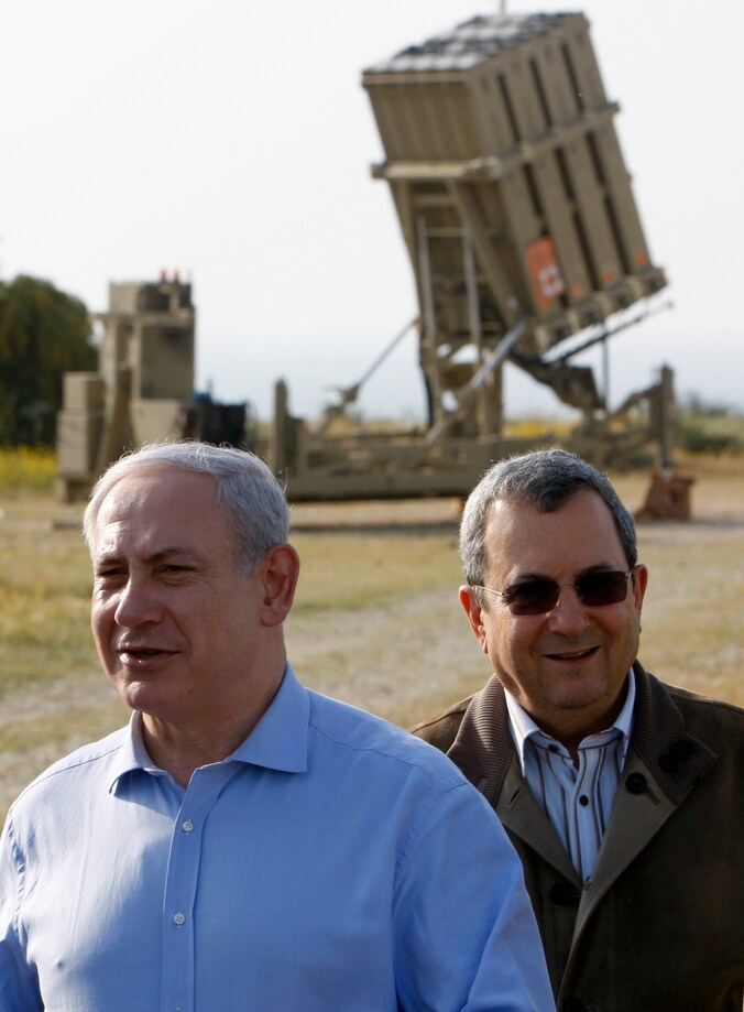 Premier Benjamin Netanyahu en minister van Defensie, oud-premier, Ehud Barak.