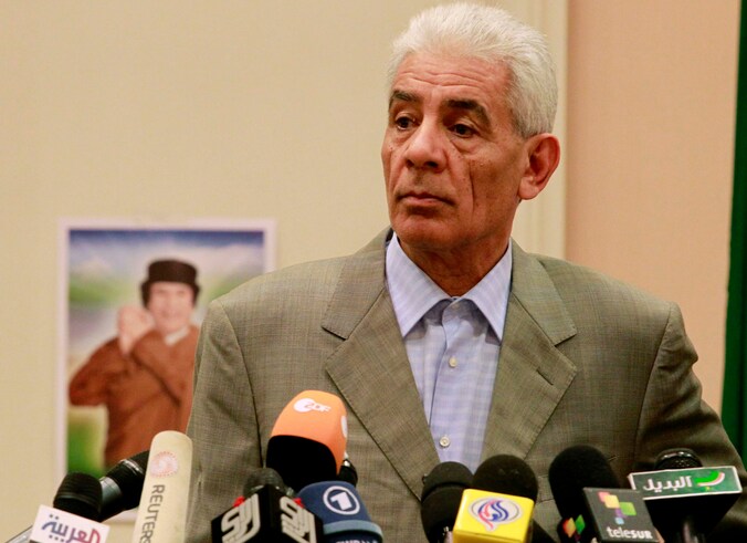 Moussa Koussa doet de financieringsbelofte af als vals.