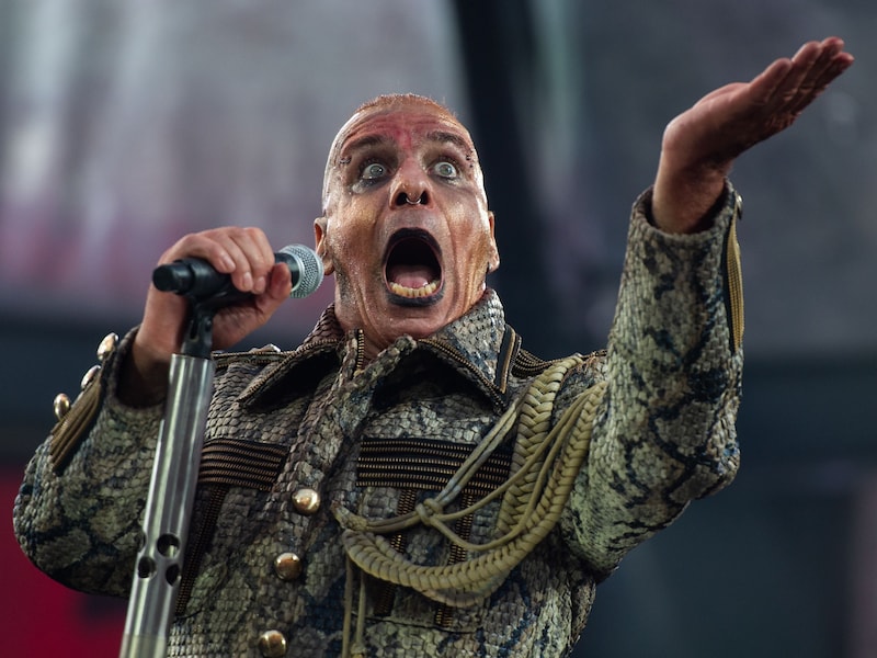 Minderjarigen niet welkom: Till Lindemann brengt expliciete solotournee naar Lotto Arena