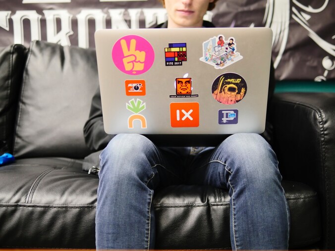 Een (aanstaande) student in huis? Zo kies je de beste laptop voor hem/haar.