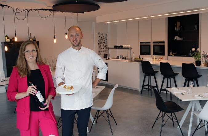 Kok Jan Van Rompaey opent samen met partner huiskamerrestaurant: “Ganse ...