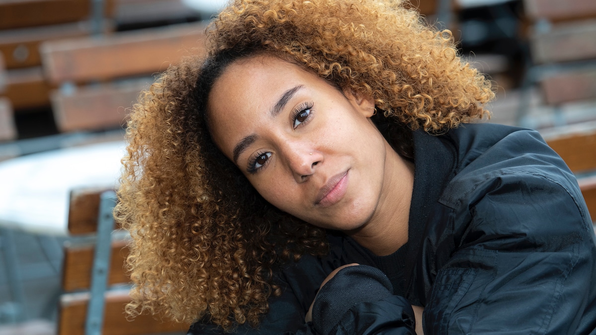 Thuis'-actrice Belinda Voorspoels Mercedes over haar turbulente jeugd: “Op  mijn negende kreeg ik te horen dat papa nog twee jaar te leven had” |  Showbizz | HLN.be