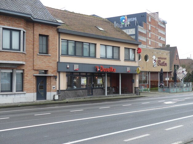 Café 't Duvelke in Astene staat te koop.