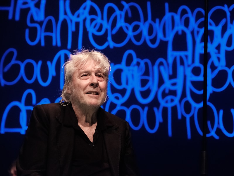 Oostende eert Arno en Léo Ferré met uniek concert: “Twee iconen van het Franse chanson verbonden door de zee”