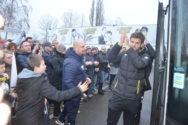 Bij de laatste uitwedstrijd tegen Roeselare in februari staken de Sportingfans de spelers nog een hart onder de riem.