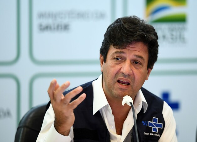 De vandaag ontslagen Braziliaanse minister van Gezondheid Luiz Henrique Mandetta.