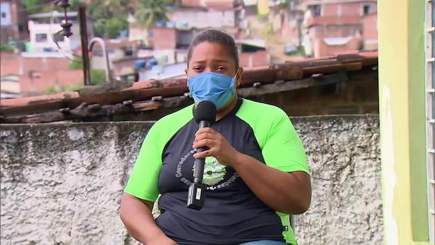 Mirtes, de moeder van Miguel, tijdens een interview met de Braziliaanse zender TV Globo.
