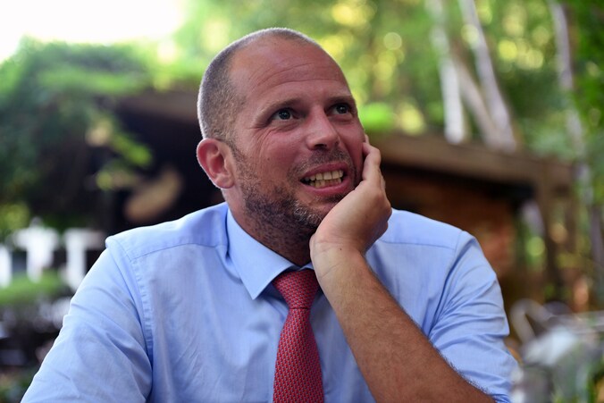 Theo Francken wil zijn steentje bijdragen aan de wereldvrede als ondervoorzitter van een belangrijke commissie binnen de NAVO.